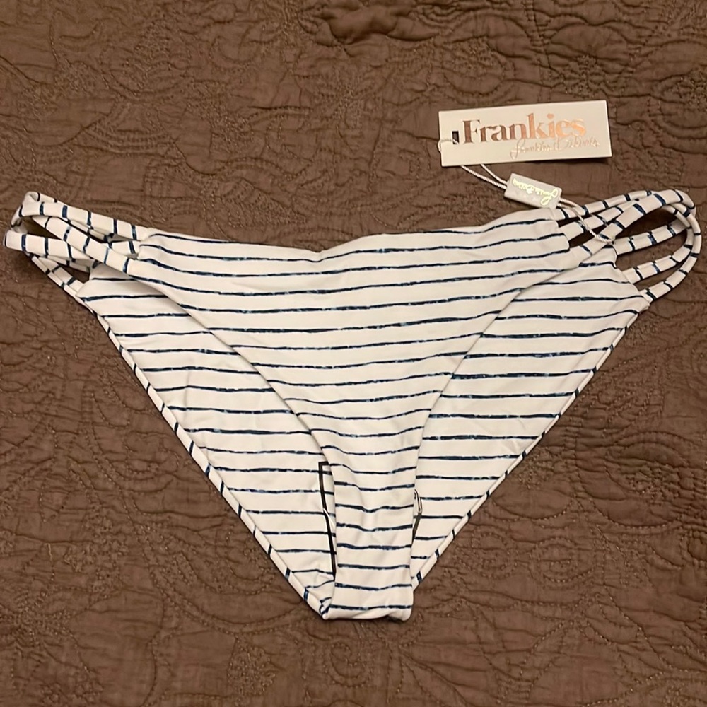 NWT Frankie’s bikini bottom